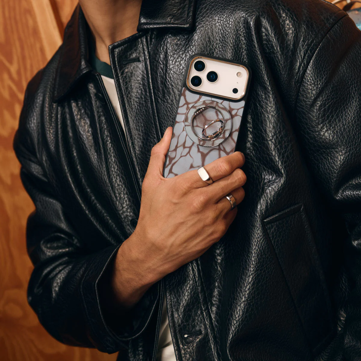 Distorsion - iPhone 15 Case - Image 30
