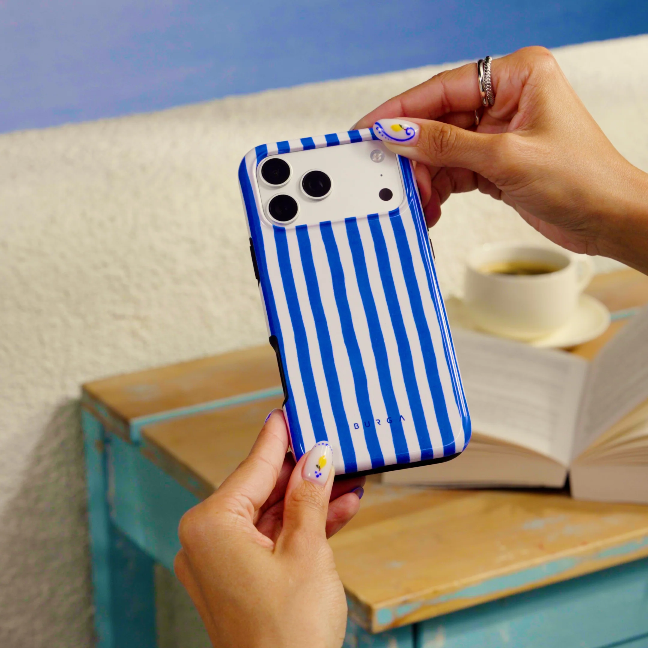 Kafenio - iPhone SE (2020) Case - Image 5