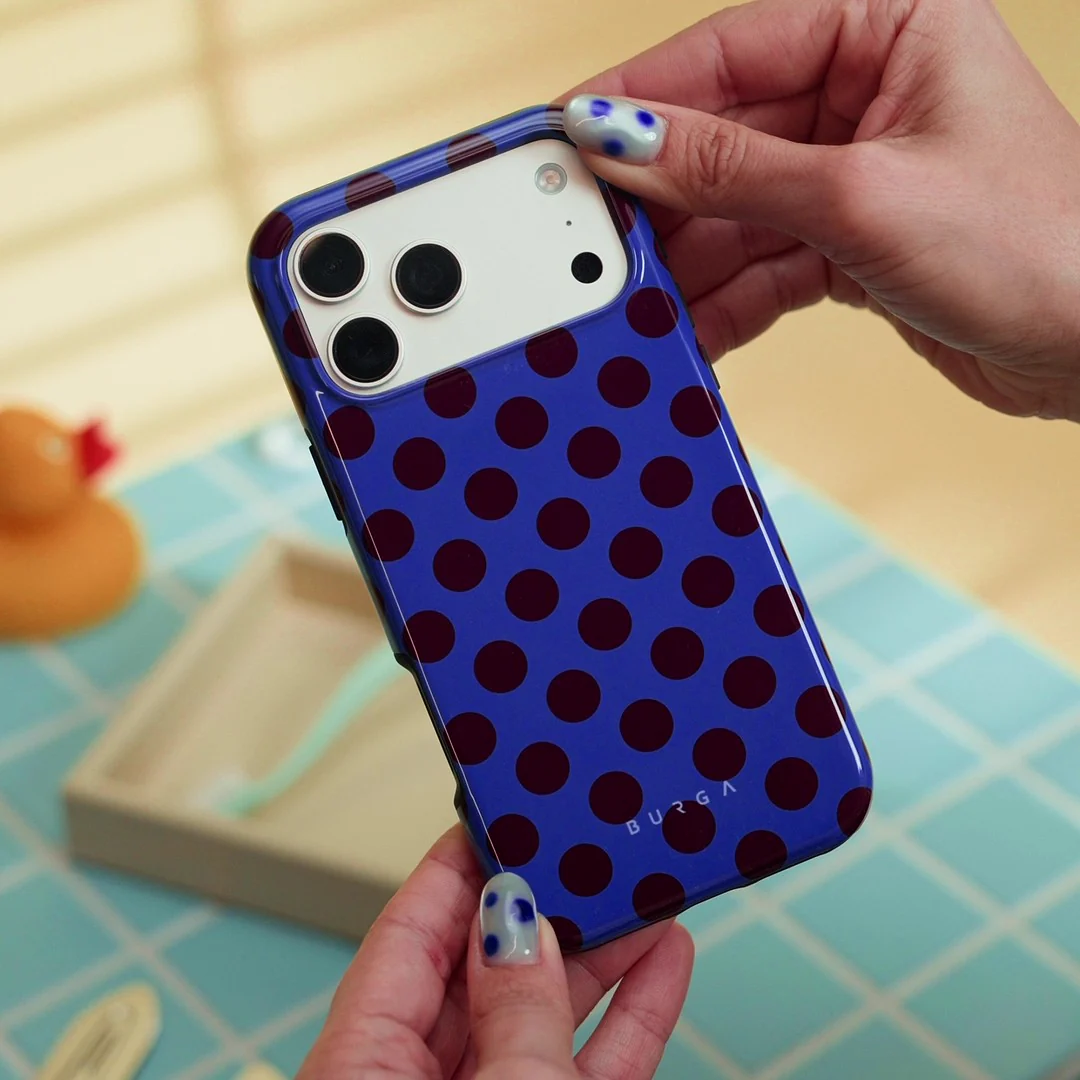 On Pause - iPhone SE (2020) Case - Image 9